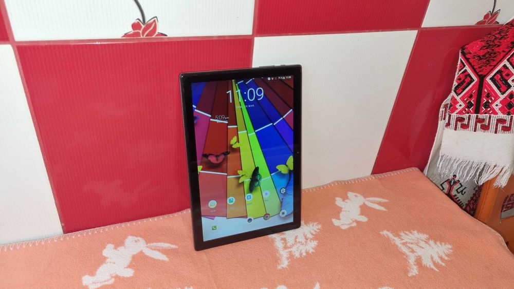 TABLETA android 14 = 300 lei