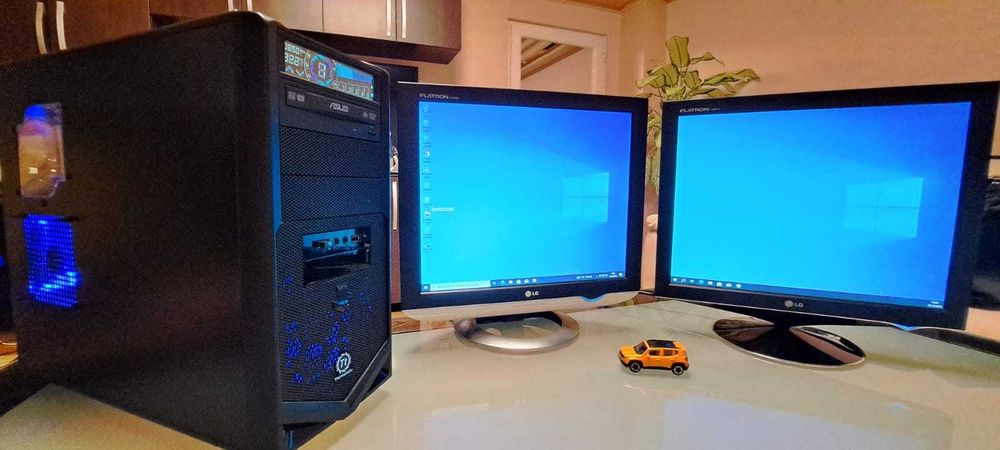 Pc gaming + 2 monitoare