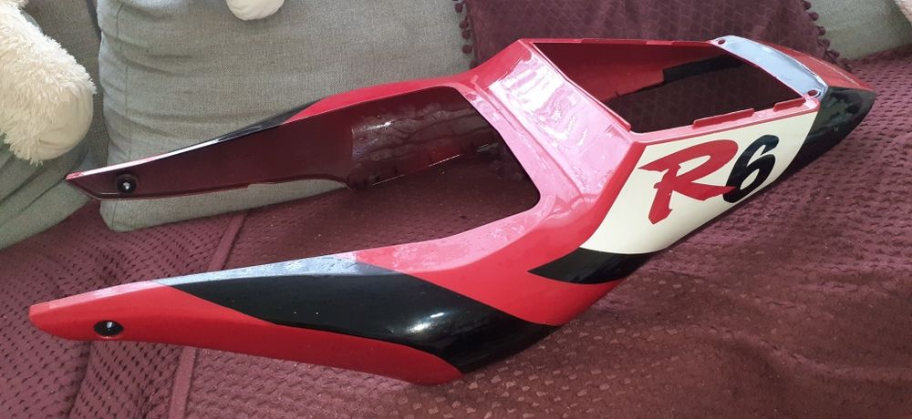 Carena aripa spate yamaha r6 2000-2002