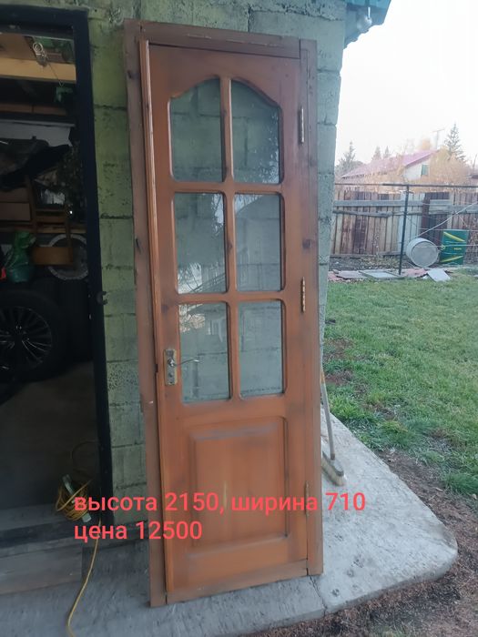 Продам двери  деревянные