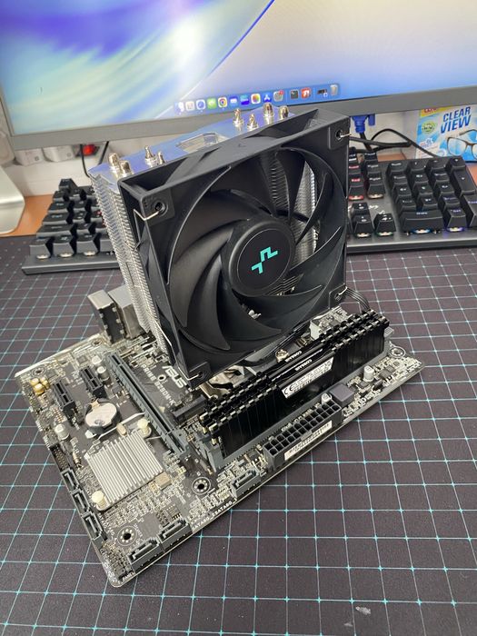 Placa de baza Asus Prime B250M-K + i7 6700K + 16GB RAM DDR4