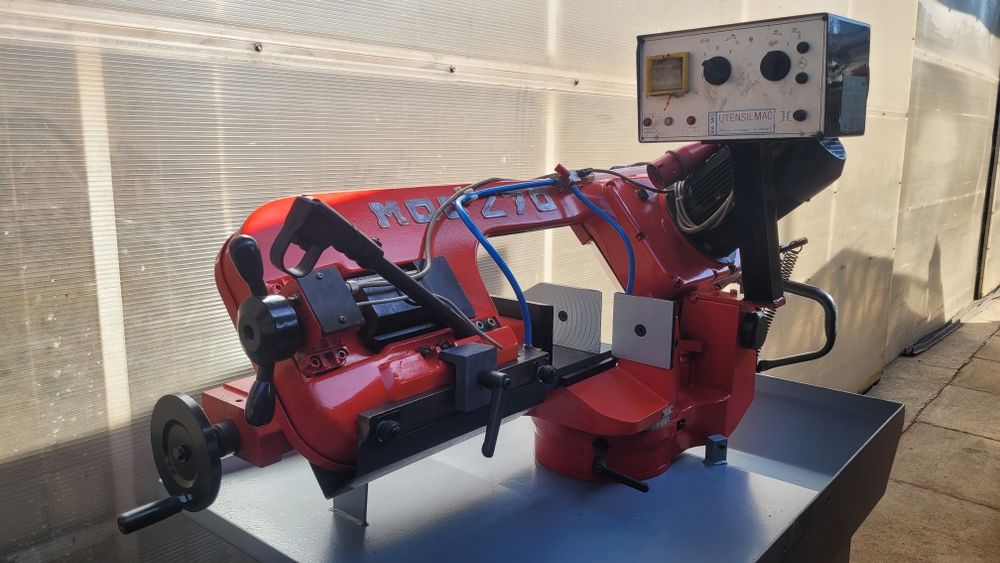 fierastrau banda masina taiat profile fier debitat teava otel