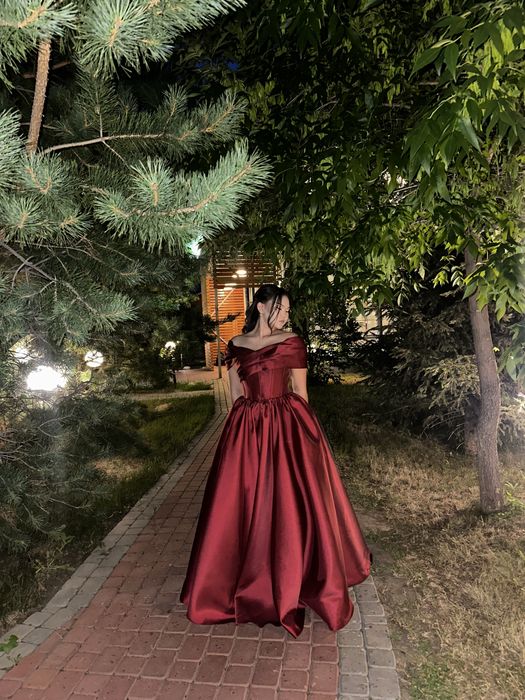 Вечерное,пышное платье