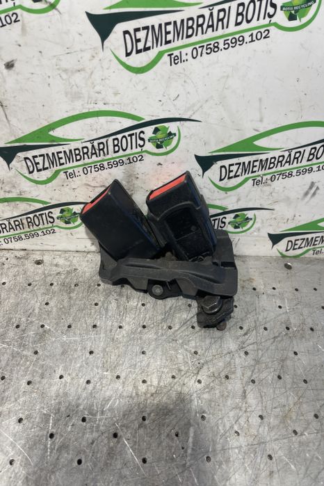 Teaca spate mijloc 8K0 857 739 B Audi A4 B8/8K