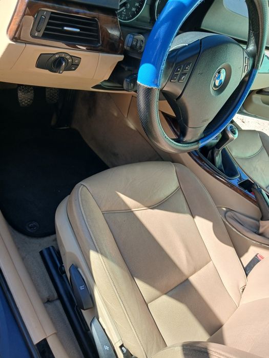 Vand bmw 320d în stare excelenta