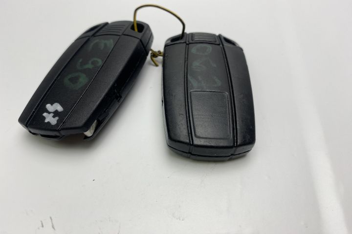 Set chei  cu telecomanda 693481001 BMW Seria 3 E90/E91/E92/E93