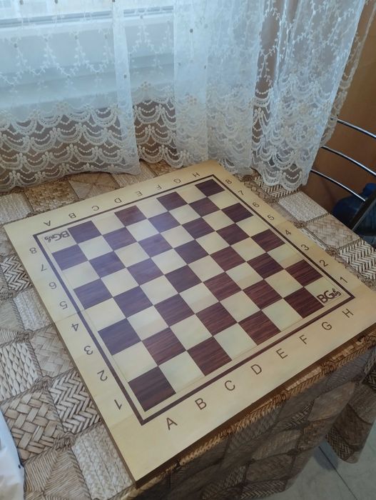 Шахматен комплект