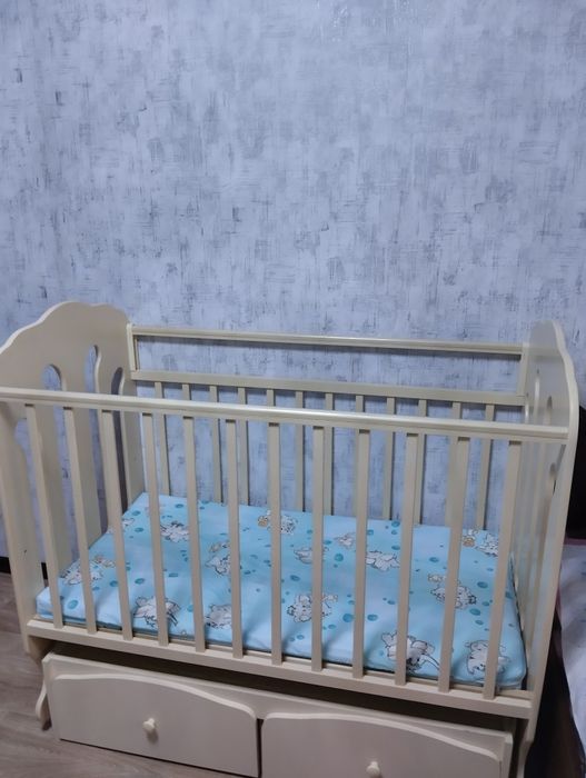 Продаже детский кровать