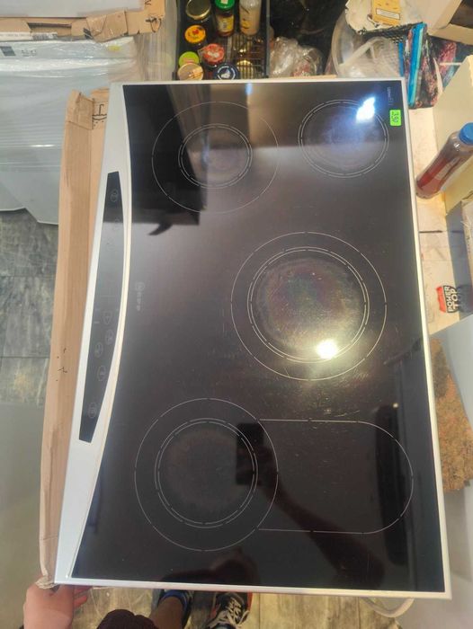 Голям стъклокерамичен плот за вграждане NEFF 4+1 зони с Гаранция !