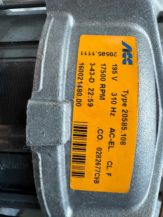 Двигател / електромотор и винтил от пералня Hotpoint Ariston