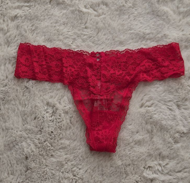 Хелоуин и коледни модели Victoria'S  Secret бельо