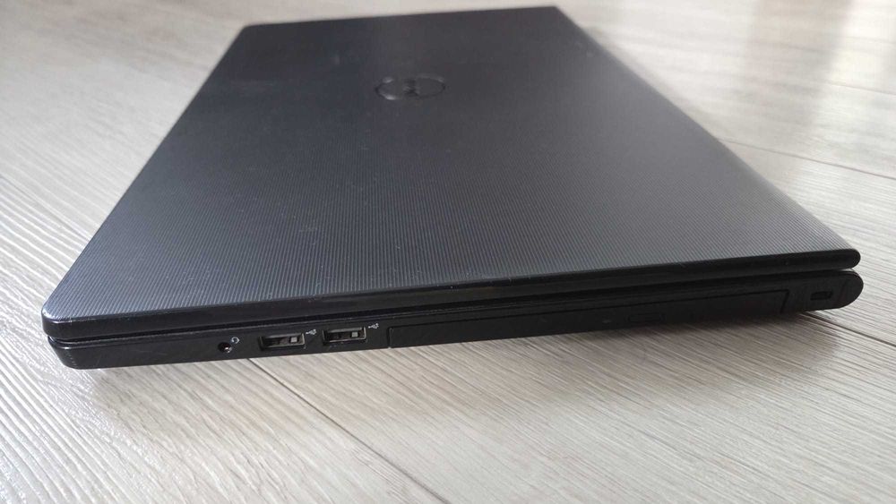 Laptop Dell Vostro 3500