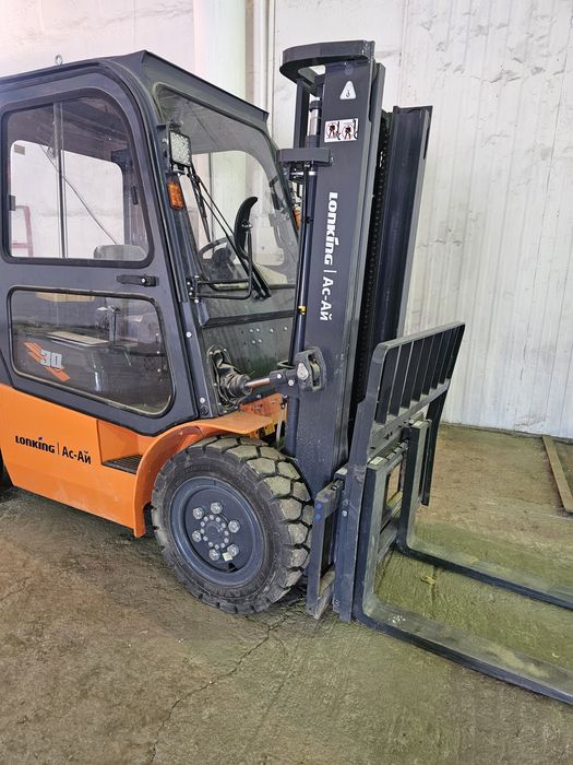 Продаеться автопогрузчик (кара)