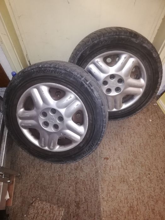 Гуми с джанти 15"