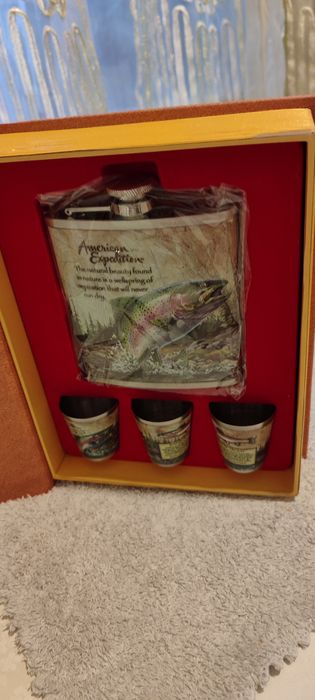 Сувенир ,подарок, книга охотника.