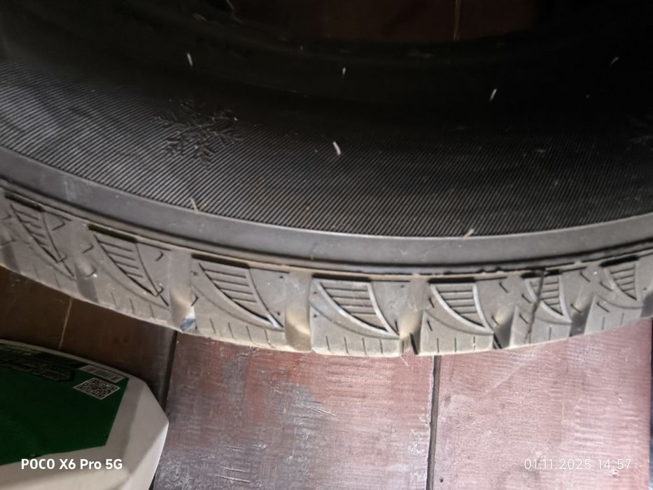 Покрышки Почти новые