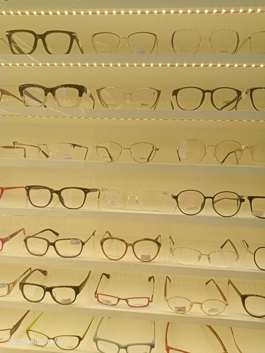 Оправы , солнцезащитные очки