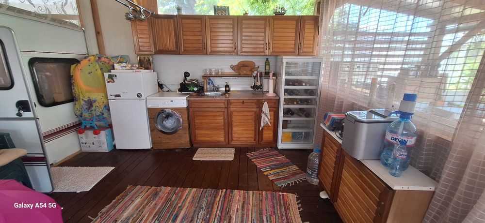 Каравана на първа линия в Арапя