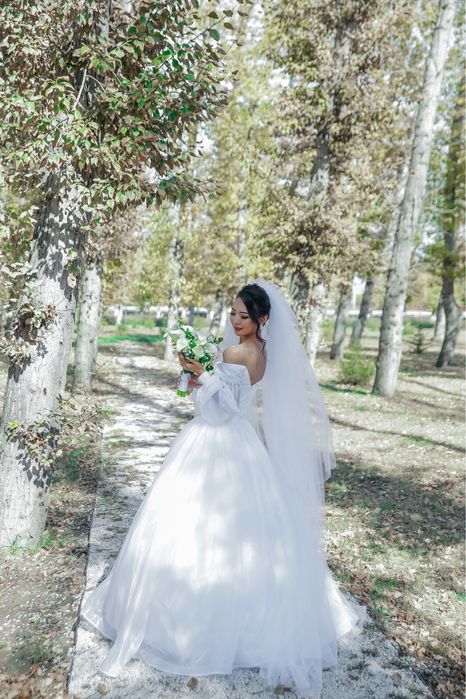 Свадебное платье