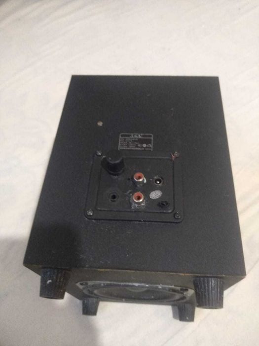 Мини сабвуфер свыходом 2по 5вт