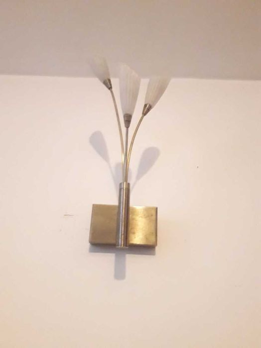 Set aplica de perete din alama cu trei brate si abajur de sticla