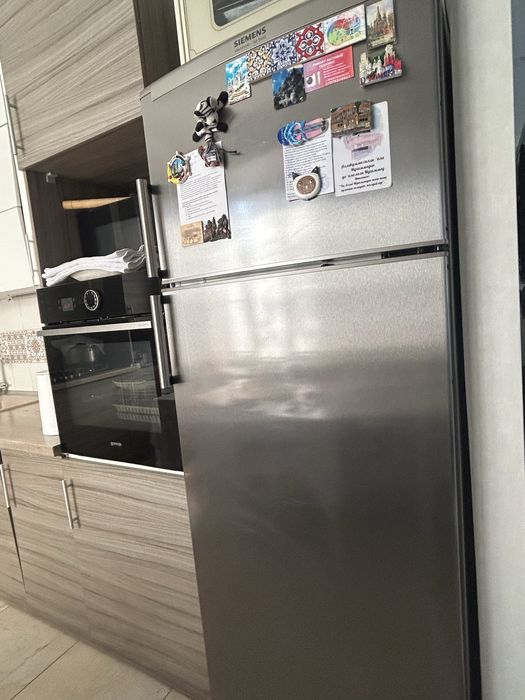 Холодильник SIEMENS