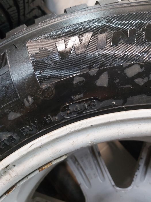 Anvelope iarna 215 65 16