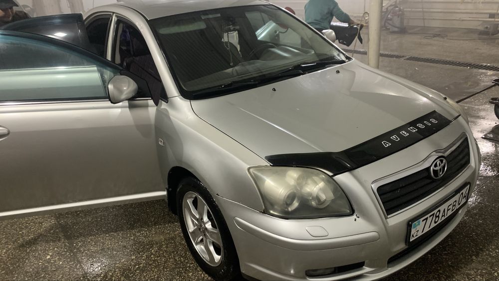 Продам тойота авенсис