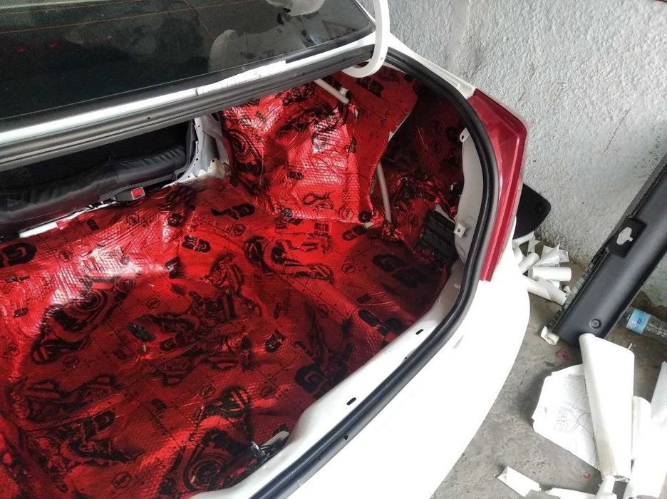 Делаю шумоизоляцию! Чистка инжекторов, регулировка дверей!