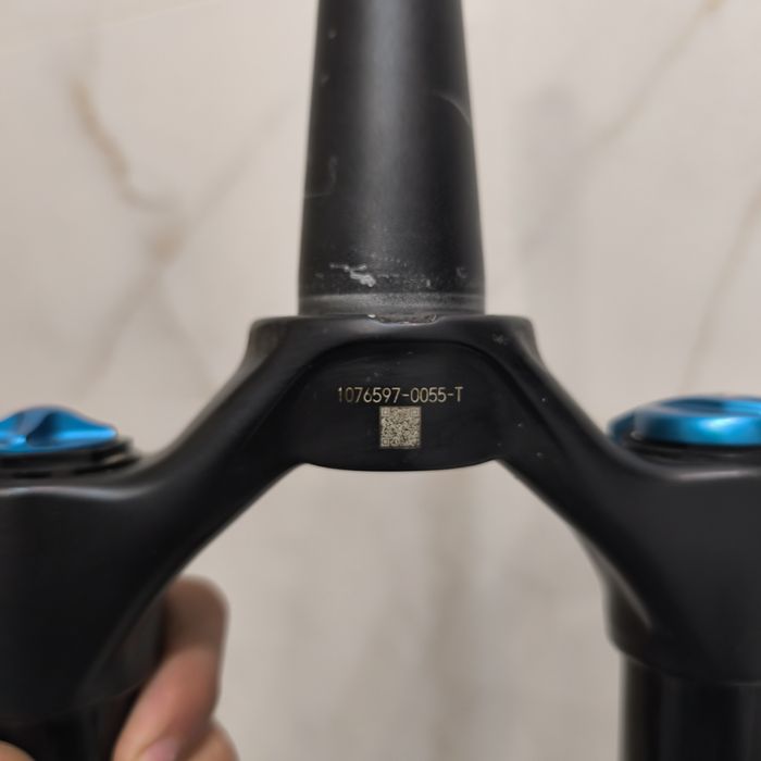 Fox 38 elite grip 1