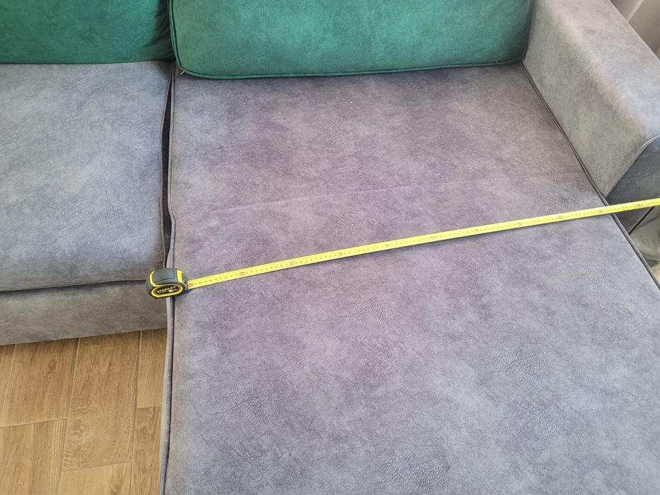 Colțar Extensibil Modern cu Lada Depozitare – Stare Excelentă
