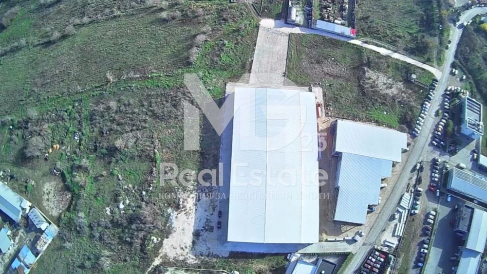 Дава се под наем Промишлена сграда в Асеновград - 2000 кв.м за 4987.29 € - Снимка #1