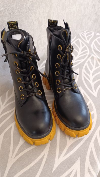 Сапоги демисезонные для девочки 37 размер