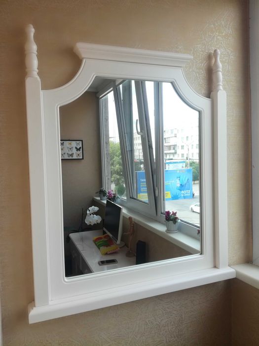 Зеркало в оригинальной раме