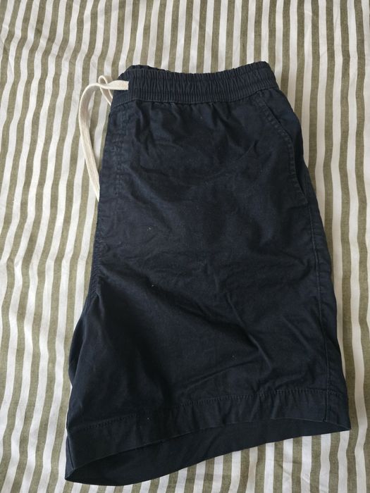 Pantaloni scurti barbati pantaloni de vara din material simplu si moale