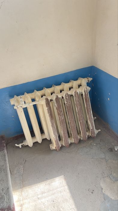 Чугунная батарея. Состояние отличное.