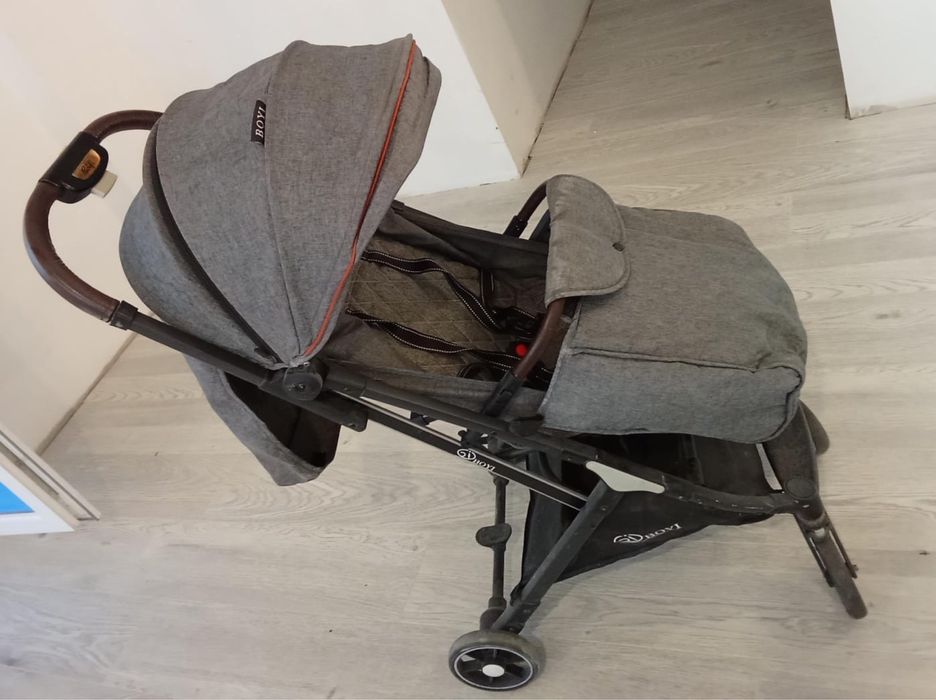 Детская коляска очень хорошем состоянии