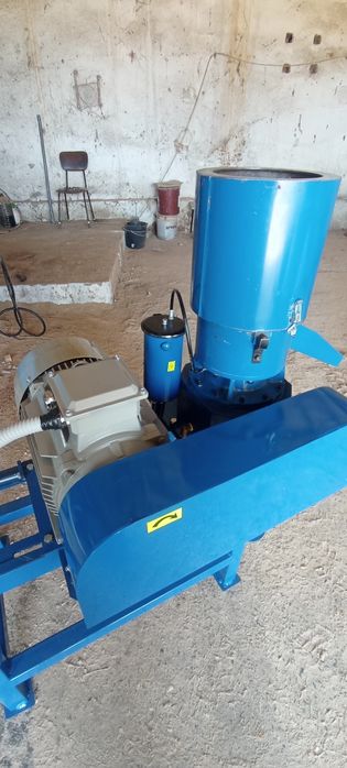 Преса за пелети 15 кв