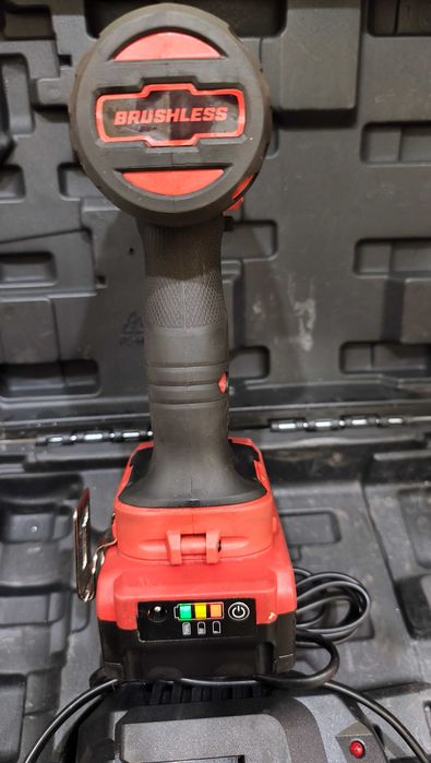 Безчетков гайковерт 20V 480Nm 1/2" RAIDER RDI-IBW04