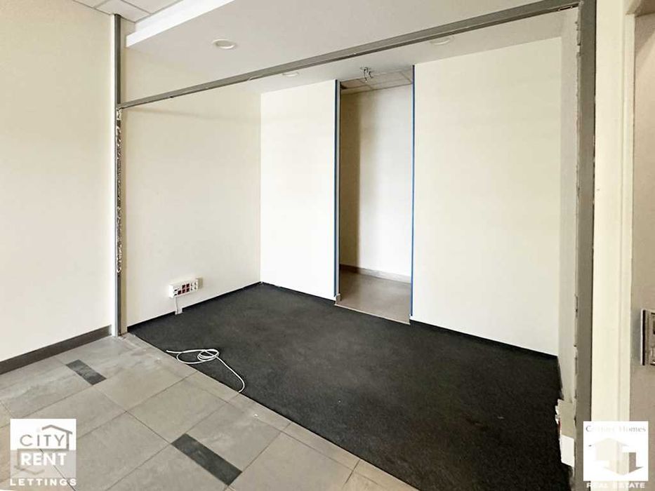 Дава се под наем Офис в Велико Търново, Център - 117 кв.м за 2600 € - Снимка #5