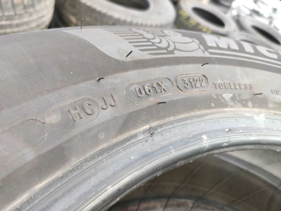 4бр Зимни гуми 235 55 17 - Michelin