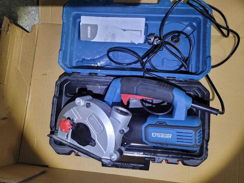 Debitor canale Erbauer