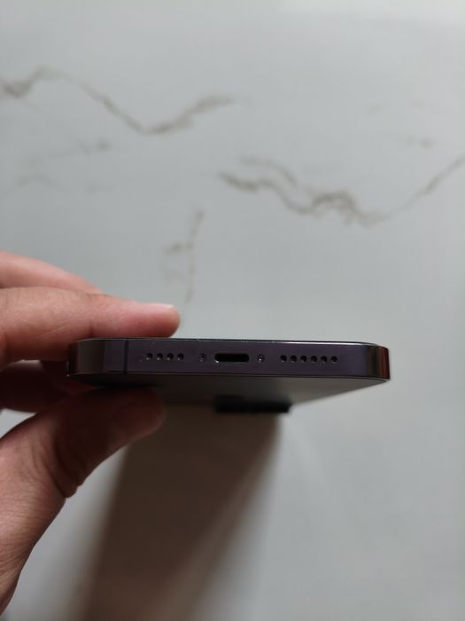 Продам iPhone 14 Pro Max в идеальном состояний.