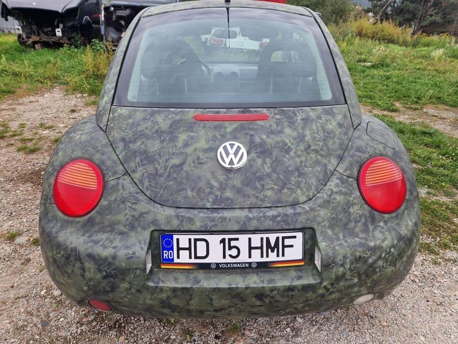 Vând Volkswagen beetle