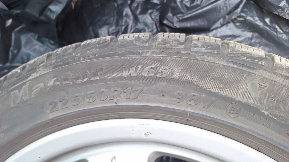 Джанти с гуми 225 50 17