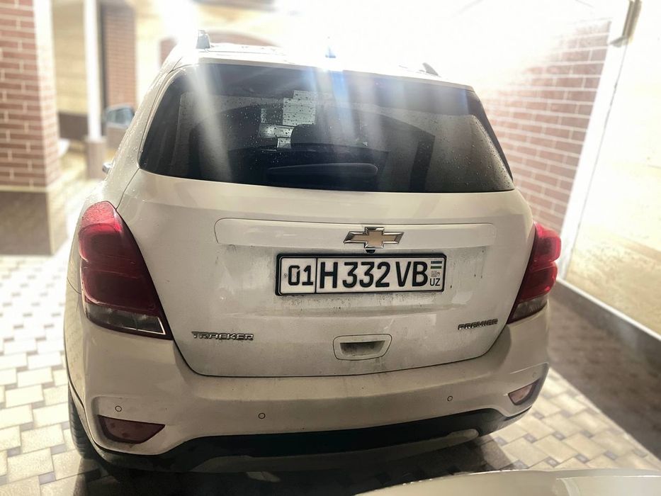 tracker 1 premier ideal POLNIY SHUMKA