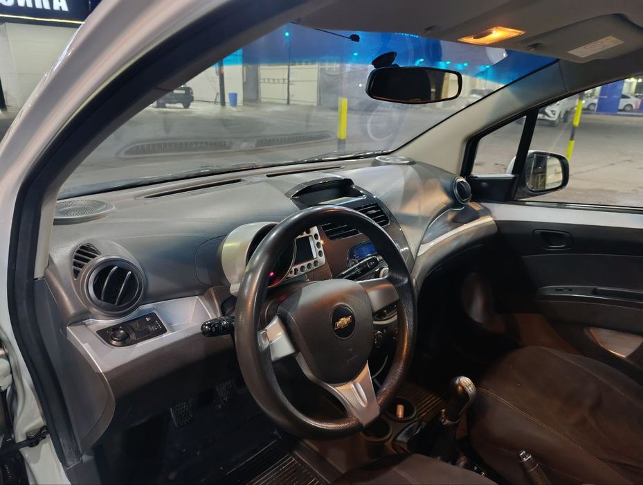 Продаётся SPARK  2017