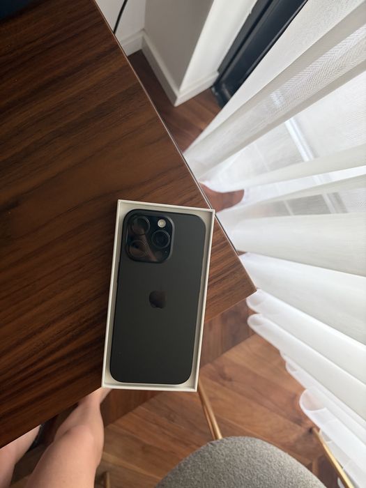 Iphone 16 Pro Black Titanium