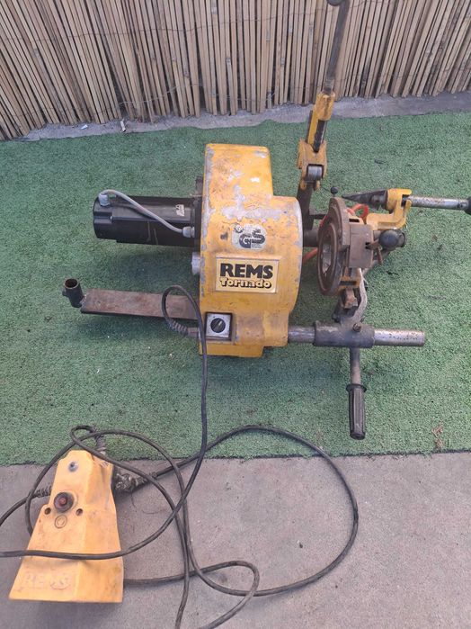 Струг REMS за тръбна резба