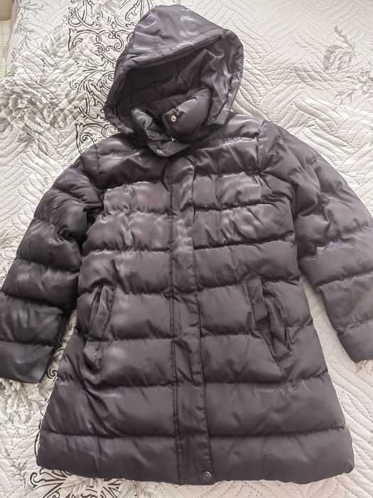 Детско зимно якенце подходящо за момченце или момиченце